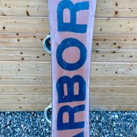 Snowboard con attacchi arbor 159 drake