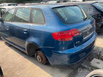 AUDI A3 SPORTBACK 2008 PER RICAMBI