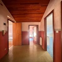 Spaziosa mansarda di civile abitazione, Bosa