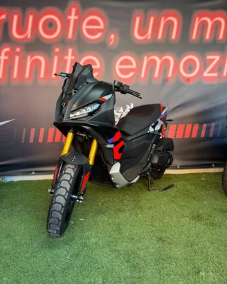 Aprilia SR GT 400 Rally Replica