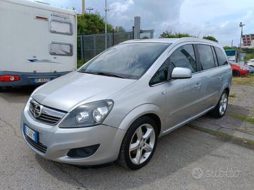 Opel Zafira 1.6 benzina 7 POSTI