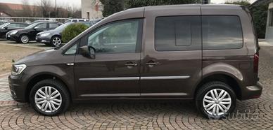 Caddy highline metano gancio traino