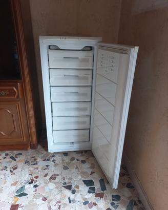 Congelatore verticale