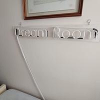 Luce scritta neon dream room