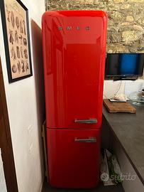 Frigorifero SMEG con congelatore modello FAB32LR1