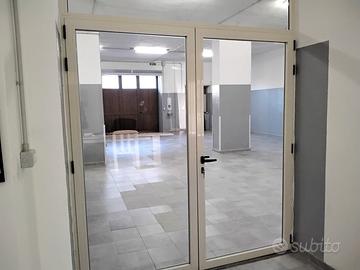 Locale piano terra 150 mq. centrale