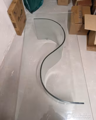 Tavolino in vetro