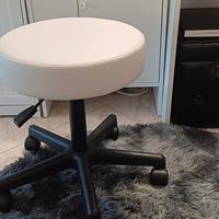 sgabello peducure o altri usi