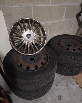 cerchi  e gomme lancia y