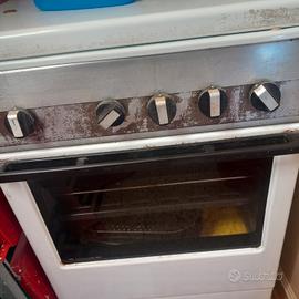 Cucina a gas con forno