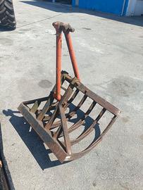 pinza adatta a caricaletame