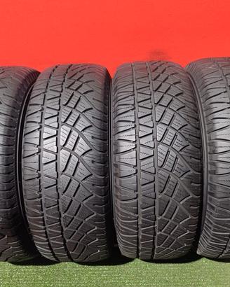 255 60 18 Gomme 4 Stagioni 90% 2022 Michelin