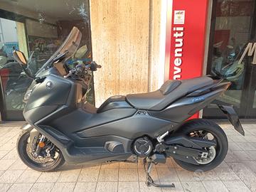 Yamaha TMAX 560 ABS