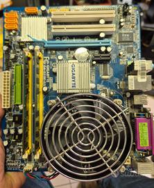 Scheda madre Gigabyte DDR2  Socket 775  CPU Quad