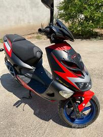 Aprilia SR 50 Troy Corser