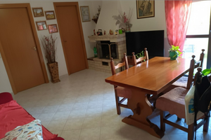 Ampio Trilocale con Camino, 2 Camere e 2bagni