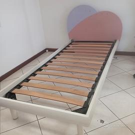 letto singolo ragazza