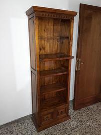 Libreria in legno antico