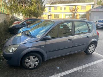 Renault Scenic DIESEL / FAMILIARE