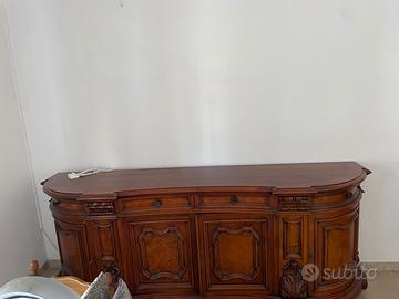 Camera da letto in legno massello stile classico