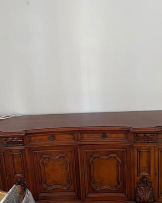 Camera da letto in legno massello stile classico