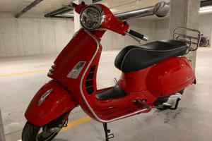 Vespa gas 300