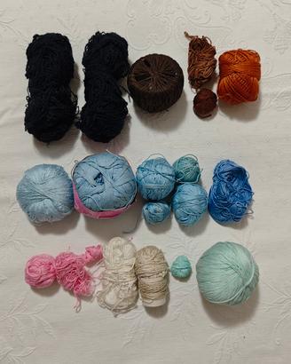 Gomitoli misti in cotone