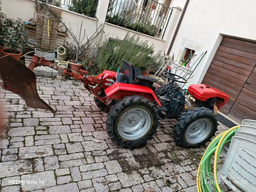 Trattorino frutteto snodato. Pasquali