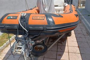 Gommone con carrello