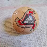 Pallone piccolo fevernova 2002