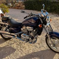 Honda VF 750 magna