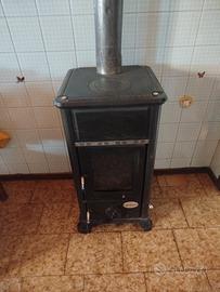 stufa a legna funzionante 