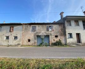 CASA SEMINDIPENDENTE A MONTEBELLUNA