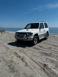 Pajero 2.8 Target , 99