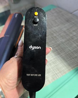 Dyson Airstrait