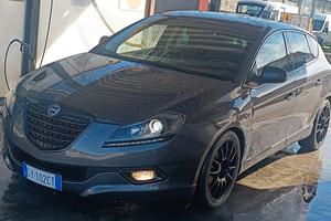 LANCIA DELTA S TWINTURBO 1.9 MJT - MOMO DESIGN