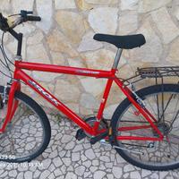 mountain bike rossa