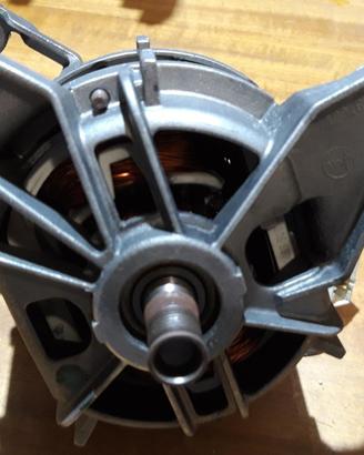 Motore Lavatrice + pressostato Whirlpool