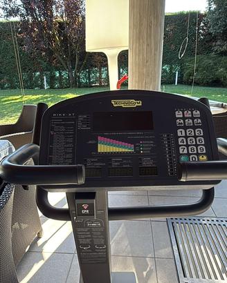 Cyclette professionale technogym bike XT