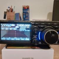 YAESU ft 710 field  (kenwood icom)