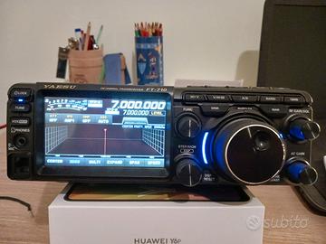 YAESU ft 710 field  (kenwood icom)