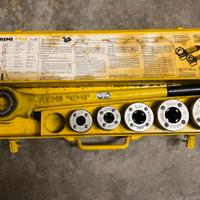 Filettatrice per tubi