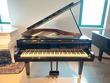 Pianoforte a coda YAMAHA GH1