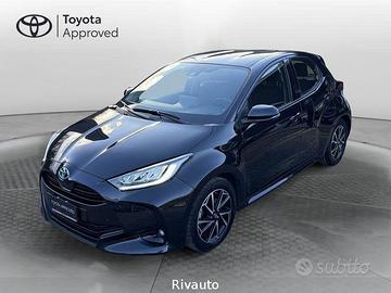 Toyota Yaris Hybrid Trend MY22