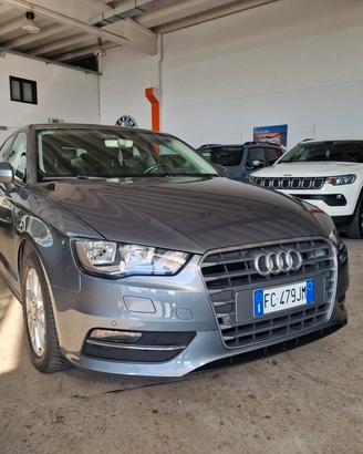 Audi A3 1.6 TDI clean diesel S tronic Attraction