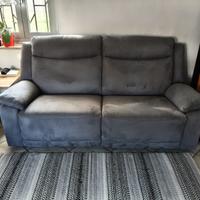 Divano 3 posti con 2 sedute relax