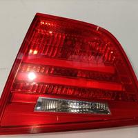 STOP POSTERIORE DESTRO INTEGRATO NEL PORTELLO BMW