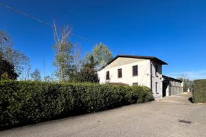 CAPANNONE A CASTELVERDE