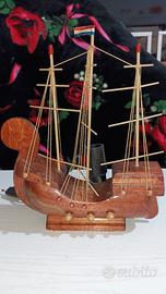 Lampada in legno