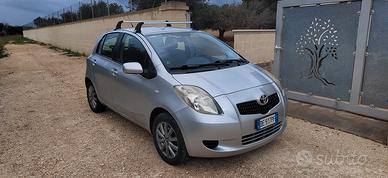 Toyota yaris 1000